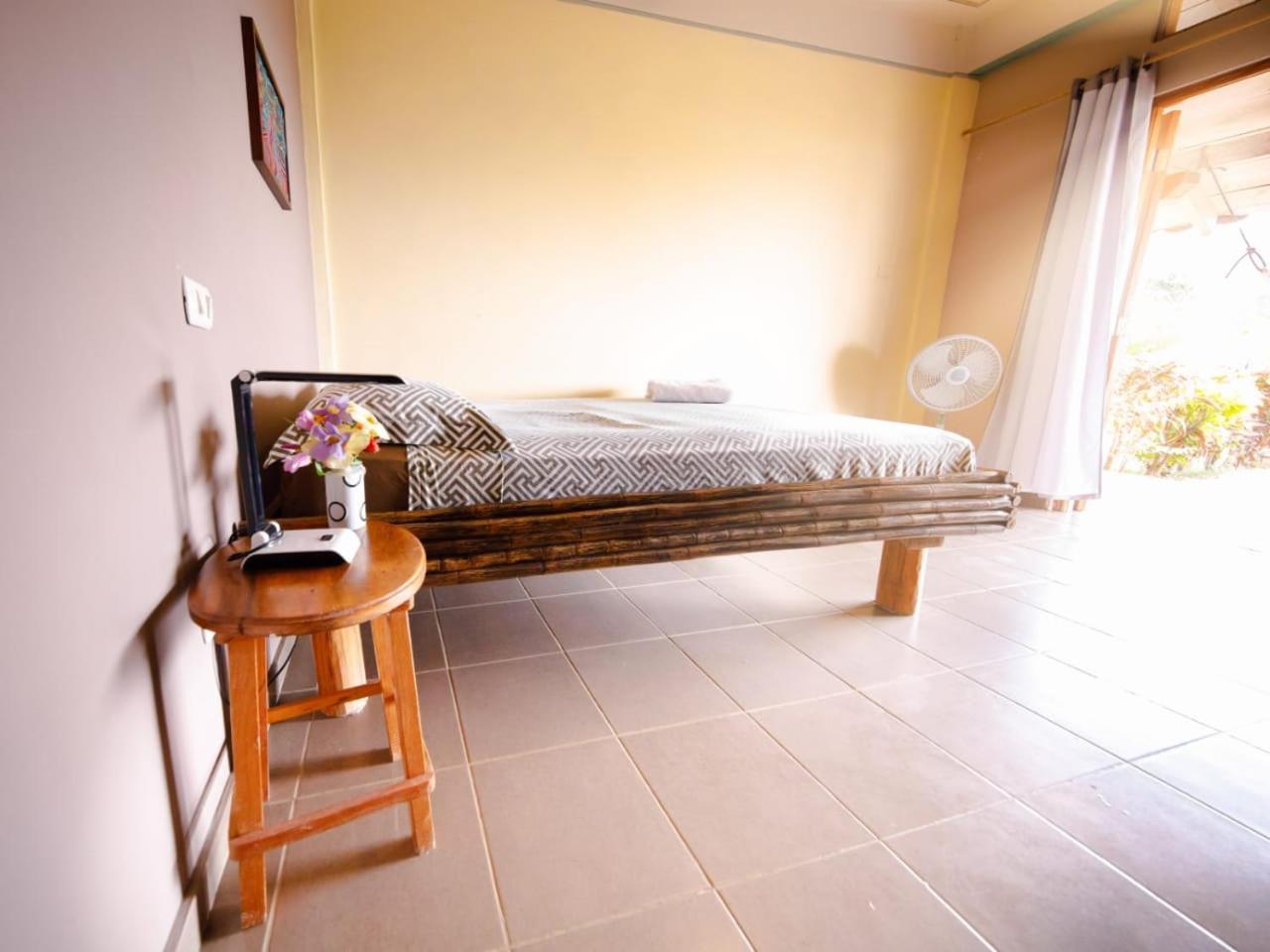 Kambutaleko Hotel *