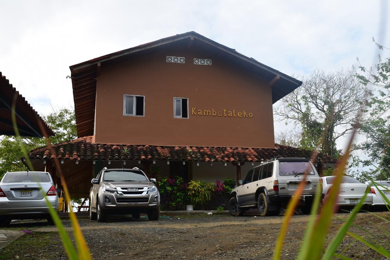 Kambutaleko Hotel *